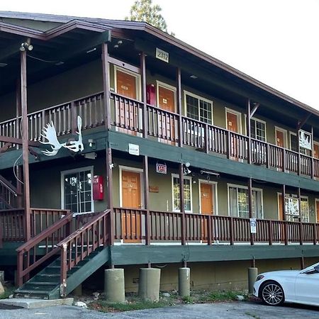 Мотель Deep Creek Arrowbear Lake Екстер'єр фото
